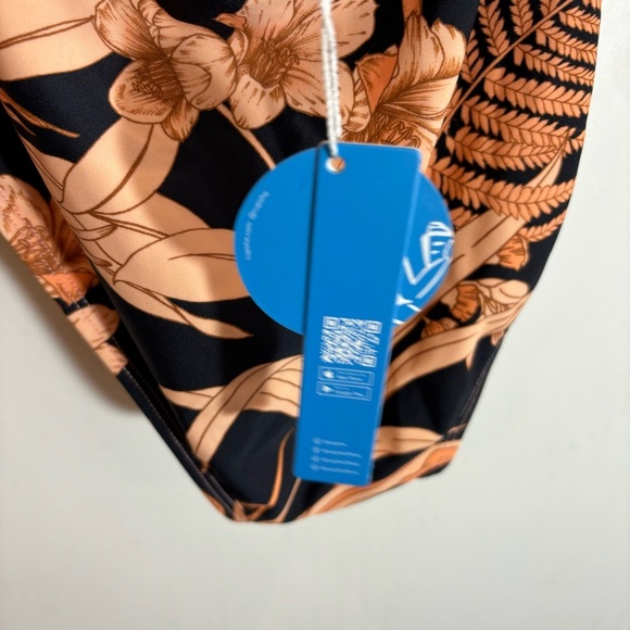 CUPSHE Sz M Solid Colourway Halter Top Paisly Floral BottomBathing Suit NEW - Picture 8 of 8